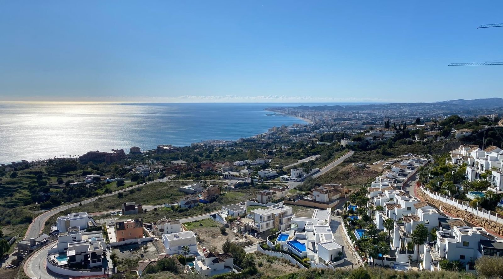 Stupa Španělsko Málaga Benalmádena Buddhistická stupa na jihu Španělska Costa del Sol lama Ole