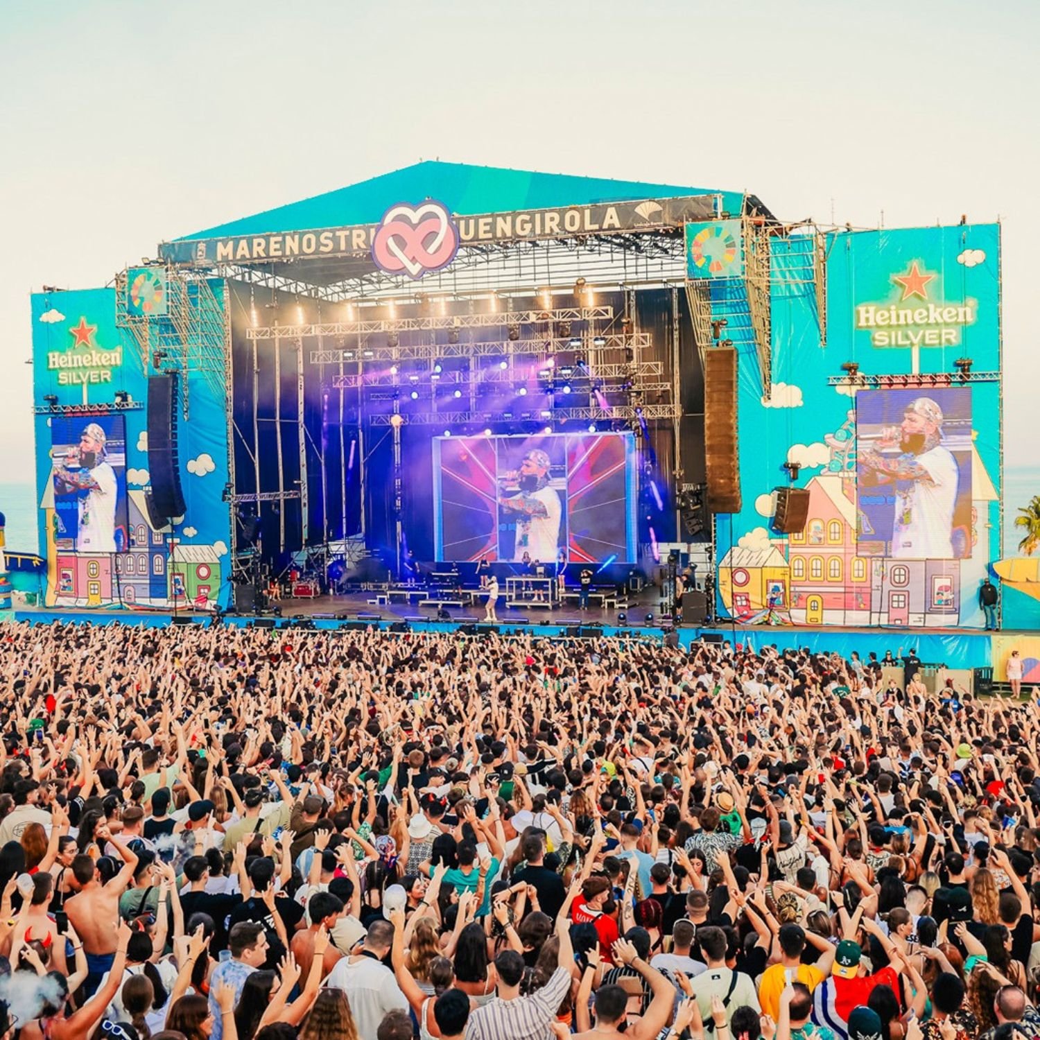 zábava ve Španělsku koncerty Maluma Španělsko latino Shakira Costa del sol marenostrum Fuengirola Málaga nemovitosti u moře