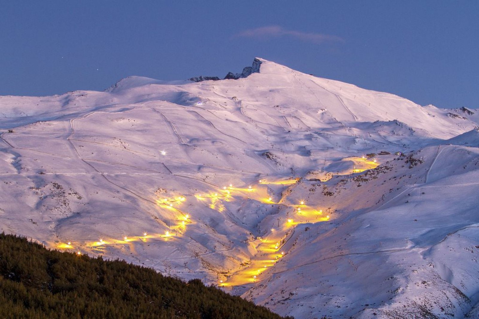 lyžovani španělsko Sierra Nevada Costa del sol sníh ve Španělsku zima hory